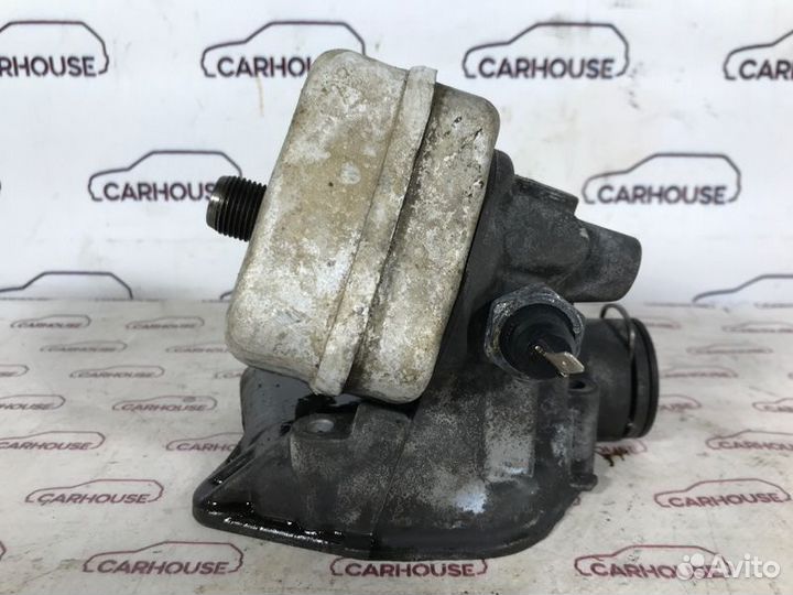 Кронштейн масленного фильтра Volkswagen Golf 4 1.6