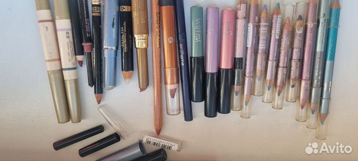 Косметика, тени, тушь, помада, блеск, румяна