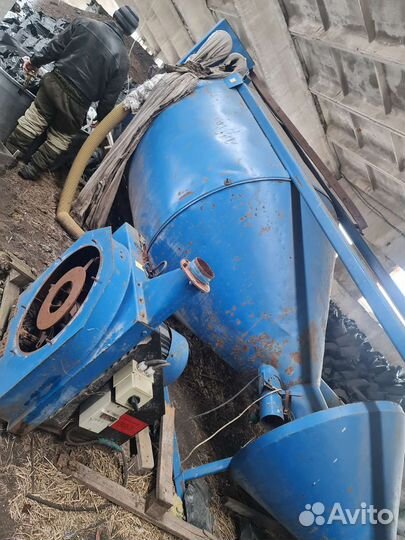 Измельчитель зерна, зерно дробилка