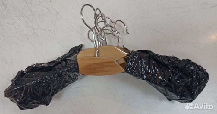 Вешалки плечики для одежды