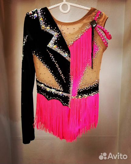 Костюм для художественной гимнастики 122