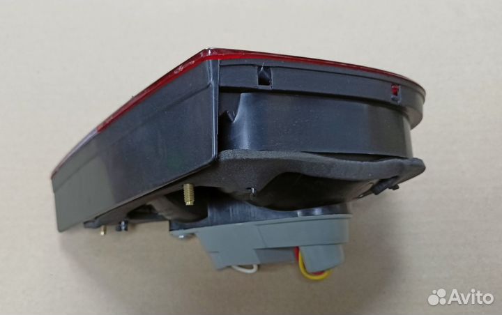 Фонарь задний левый на крышке багажника ZAZ (4 фон