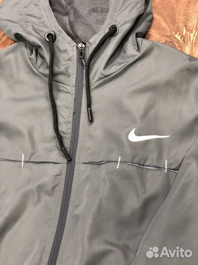 Спортивный костюм Nike на молнии