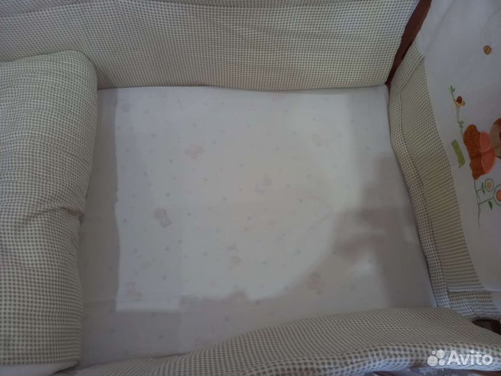 Детская кроватка без маятника