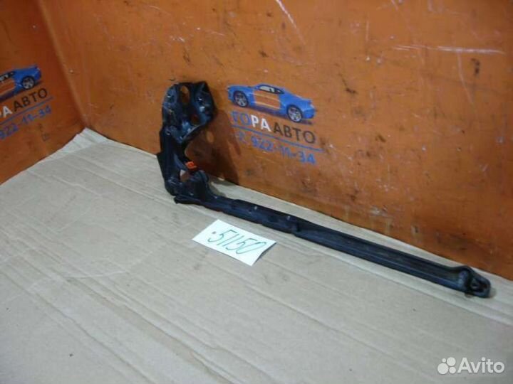 Петля капота правая Mercedes E W210 1995-1999