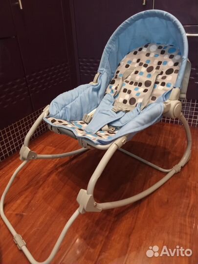 Шезлонг детский с вибрацией