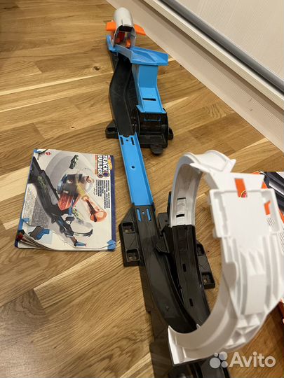 Hot wheels track builder6-12
