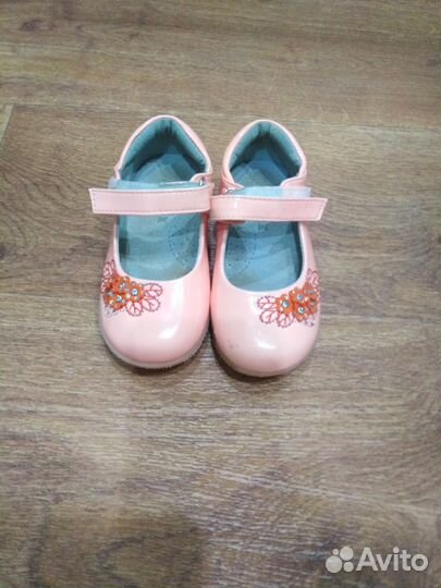Туфли для девочки 23 размер