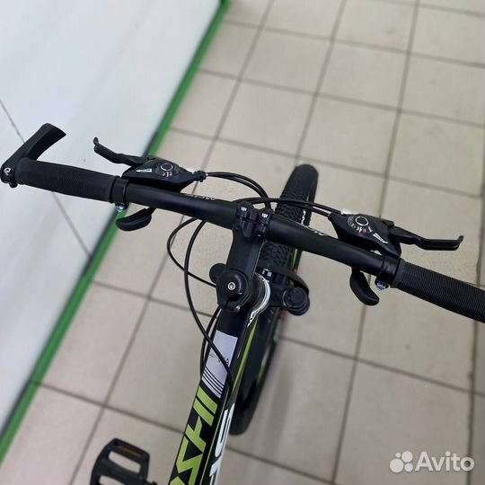 Велосипед горный чёрно- жёлтый