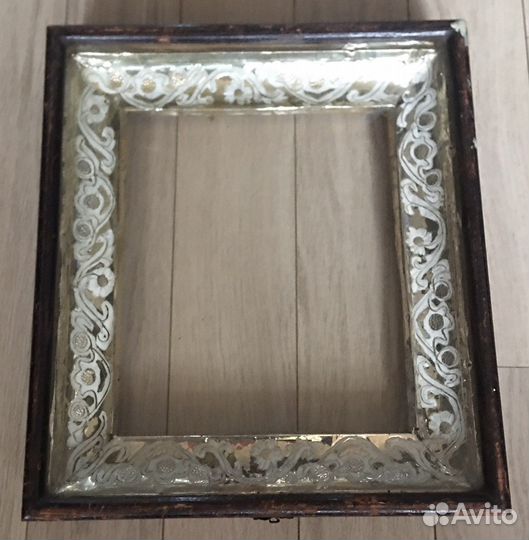 Старинный киот