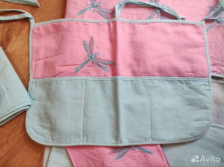 Бортики и комплект постельного белья