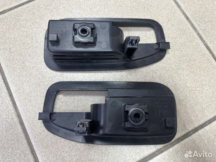 Накладка передней внутренней ручки Infiniti QX70