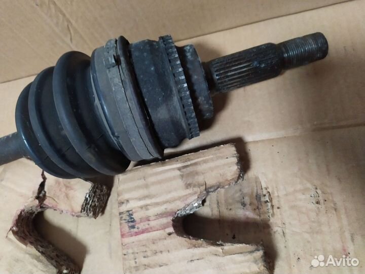 Вал передний привод