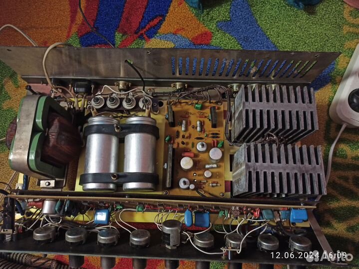 Гитарный усилитель