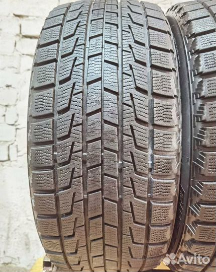 Bridgestone Blizzak Revo1 235/50 R17 96Q