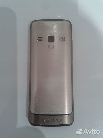 Телефон Samsung GT-S5610