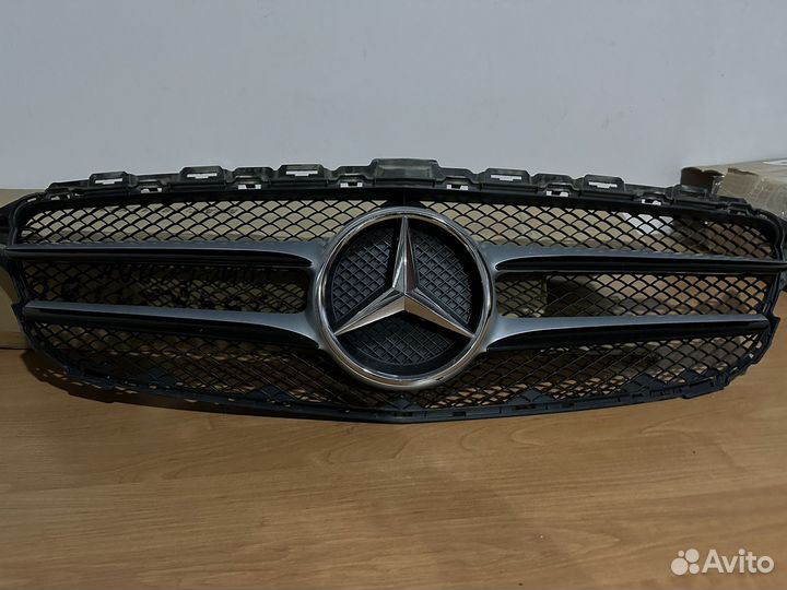 Решетка радиатора Mercedes w205