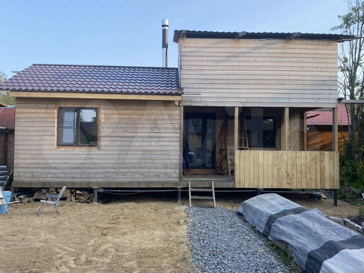 Дом 63 м² на участке 5 сот.