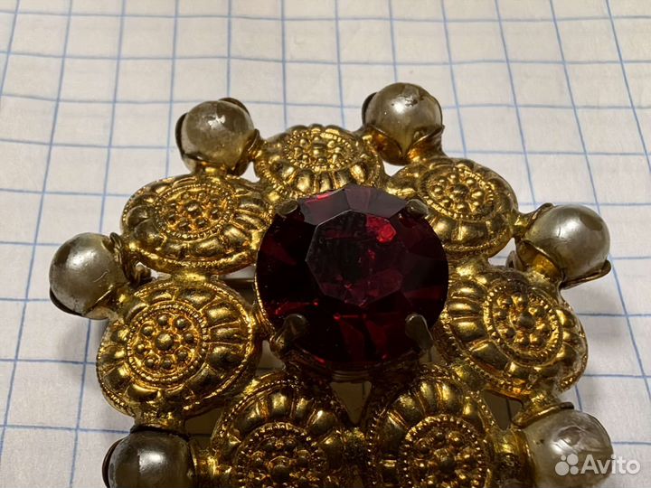 Винтаж Брошь-Брошка времен СССР с подвеской Металл