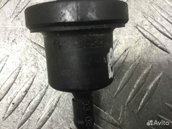 Клапан вентиляции топливного бака Ford Focus 02801