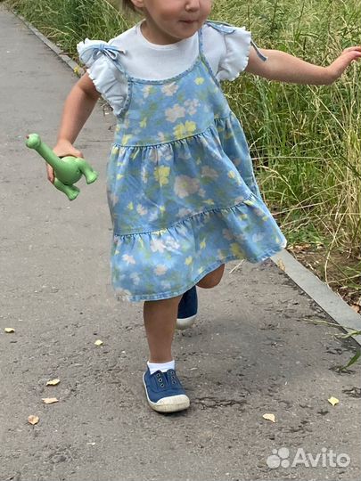 Джинсовый сарафан gloria jeans 92 + свитер hm