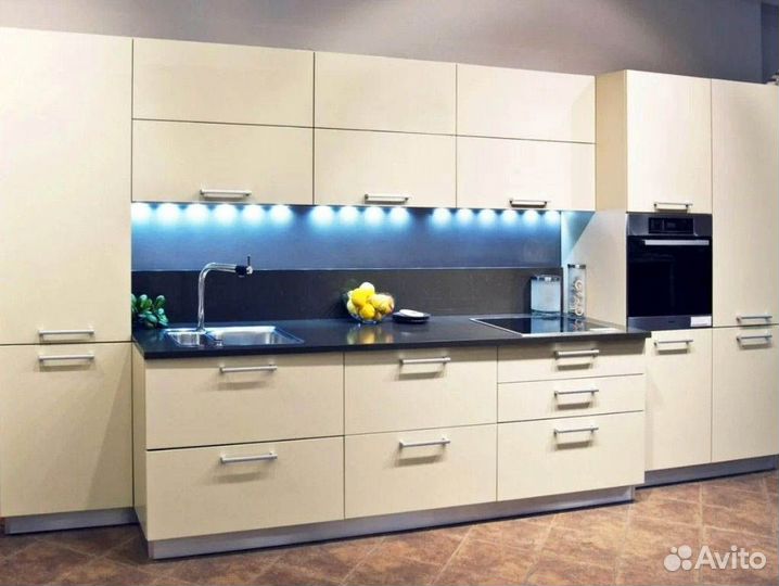 Кухонный гарнитур новый угловой