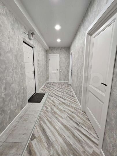 2-к. квартира, 64 м², 10/15 эт.