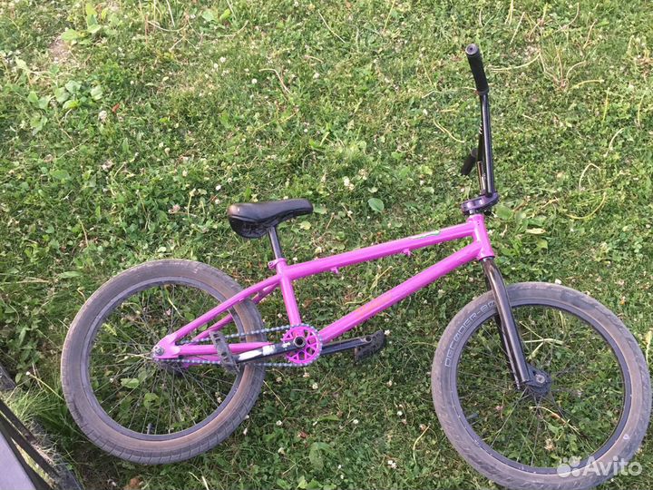 Трюковой велосипед BMX