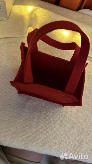 Сумочка подарочная красная из фетра