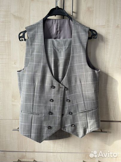 Мужской костюм тройка