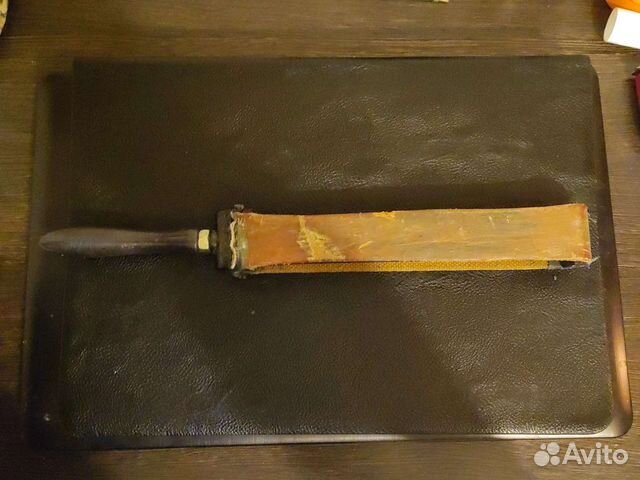 Ремень / станок для правки опасных бритв