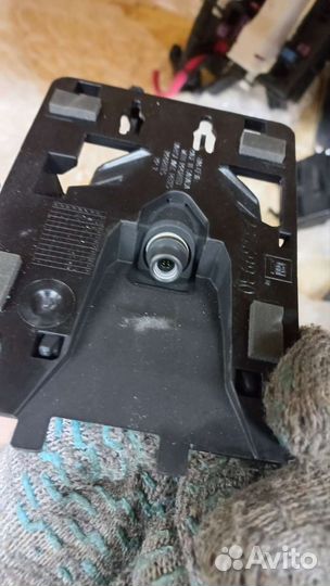 Камера датчик контроля полосы Cadillac XT5