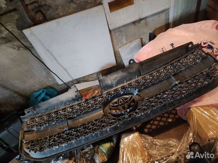 Планка под фару Rav 4