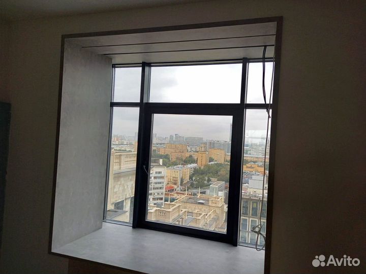 Подоконник из искусственного камня, откос из камня