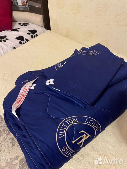 Комплект постельного белья с стеганным одеялой