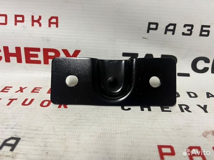 Кронштейн упора задней двери Jetour T2