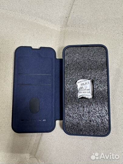Чехол-книжка iPhone 14/13 Nillkin