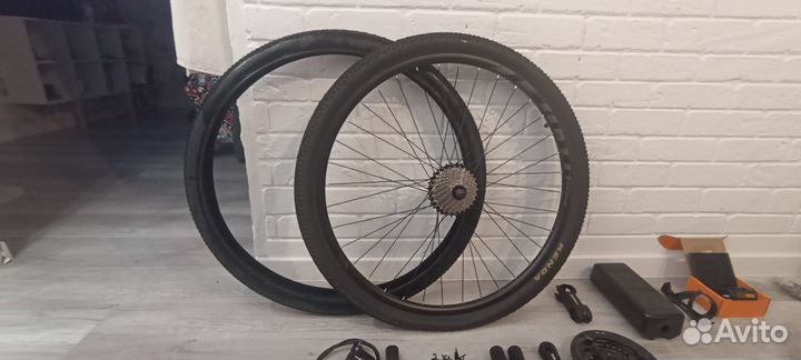 Обод,Покрышка,Шатуны,Педали,Кассета