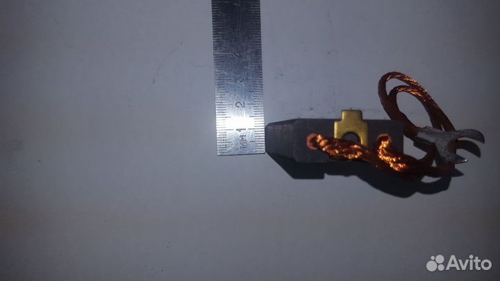 Щетка графитовая для электродвигателя