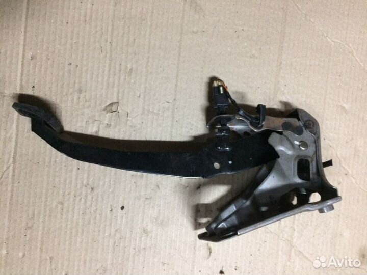 Педаль тормоза Mitsubishi ASX Lancer 10