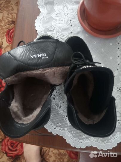 Ботинки женские зимние 39 размера бу
