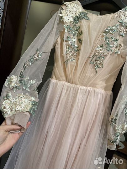 Вечернее платье