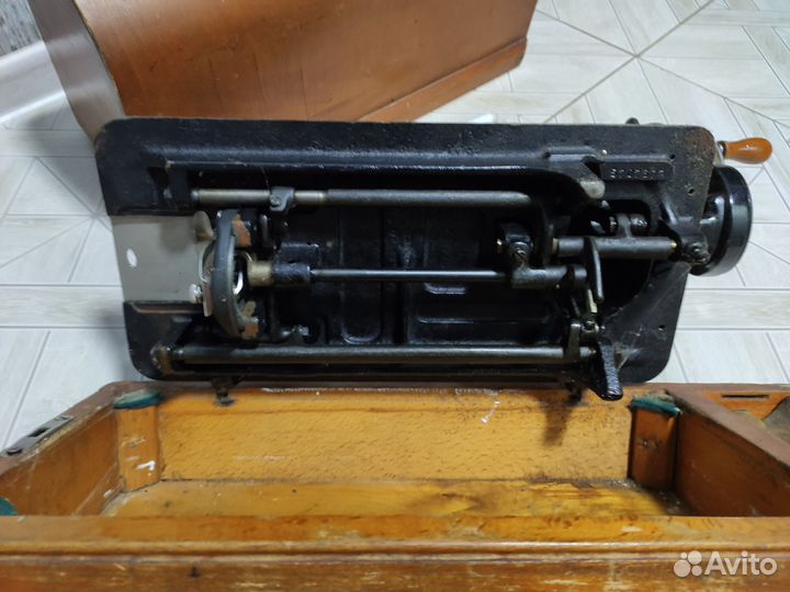 Швейная машина Подольск ручная