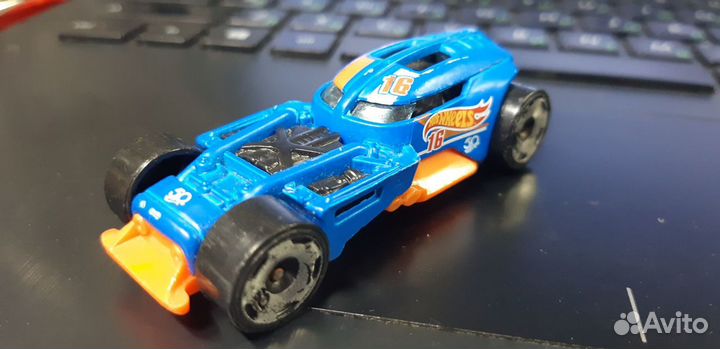 Модель Hot Wheels б/у HW50 Concept. -2018