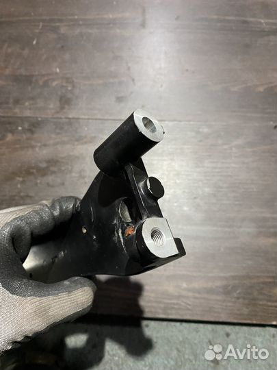 Перемычка рамы для Yamaha MT-01 05-06