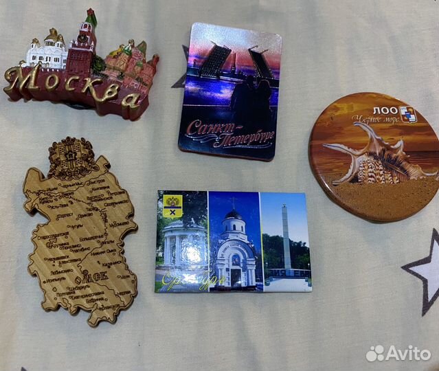 Магнитики на холодильник города