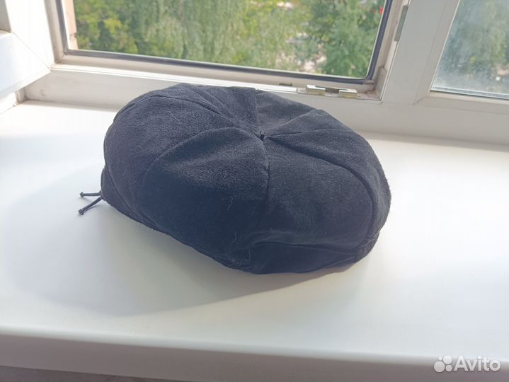 Шапка берет замша