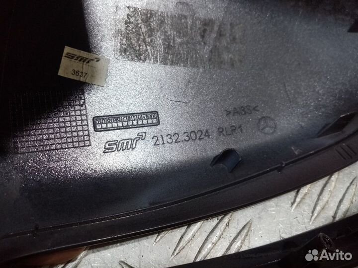 Б/У Крышка зеркала правого W213#001