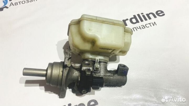 Главный тормозной цилиндр Volkswagen Jetta 5 седан