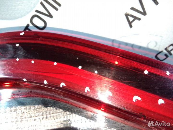 Фонарь правый Renault Arkana С дефектом